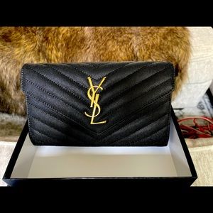 Grain de Poudre Envelope Wallet on Chain